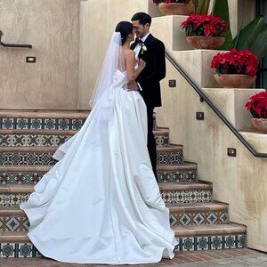 Cascading fingertip veil in WHITE (not ivory!)